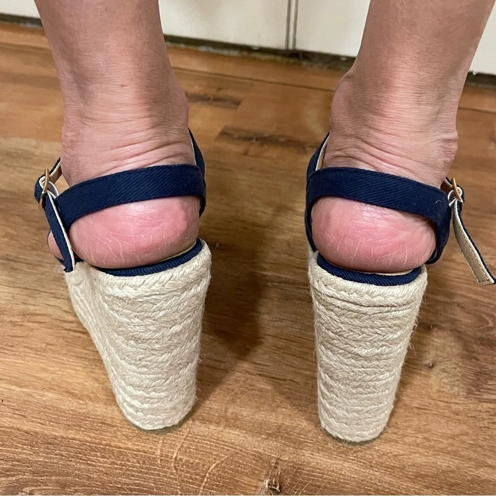 Tscoyuki blue espadrilles